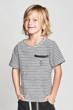 Munster Kids Droplines Kids T-Shirt (Size 14 Left)